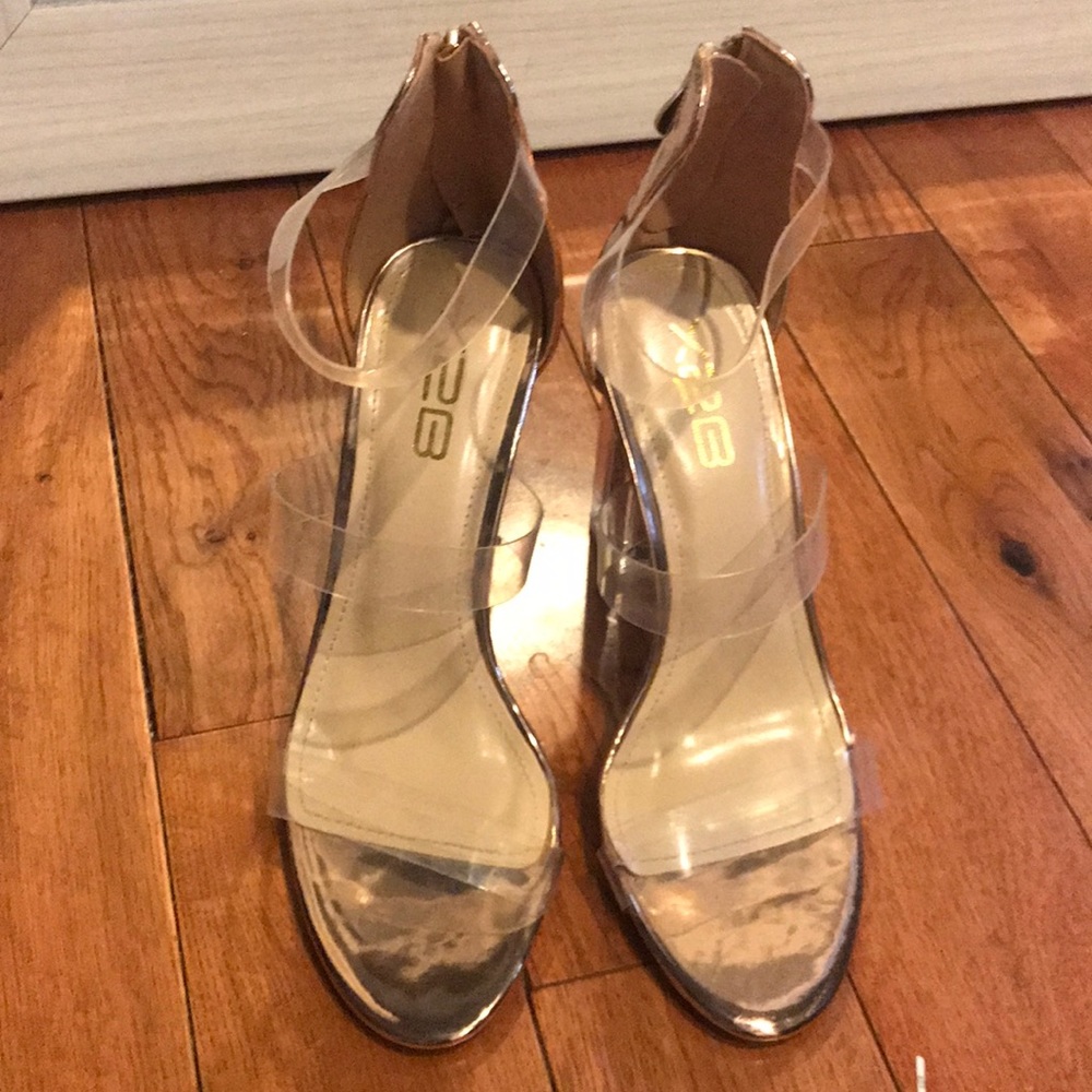 Clear Heels - Picture 3 of 3